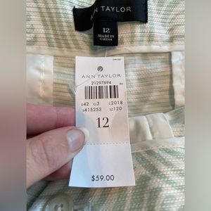 Ann Taylor 12. These shorts would look great at a casual garden party or zoo!